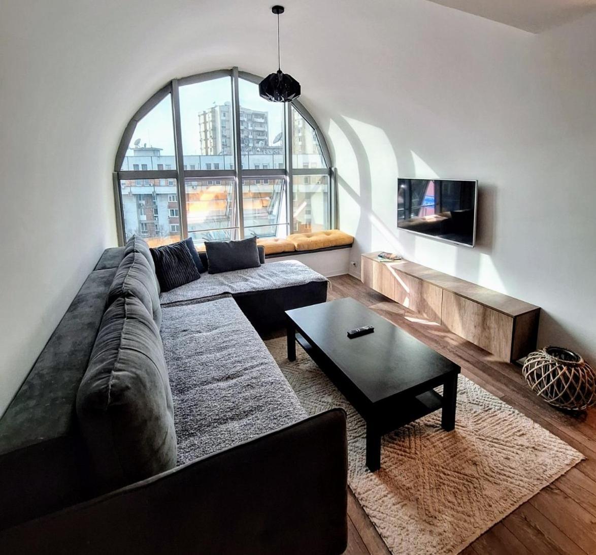 Skopje City Centar Apartment Near Marriott Exterior photo